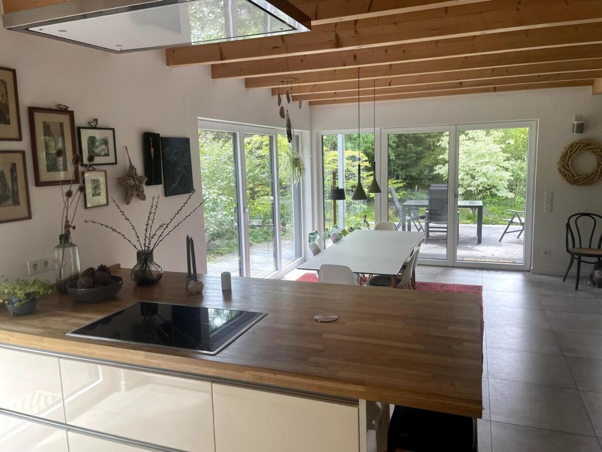 Modernes Holzhaus Im Skandinavischen Stil Mit Sauna, Garten Und 2 Katzen Norderstedt Exteriér fotografie