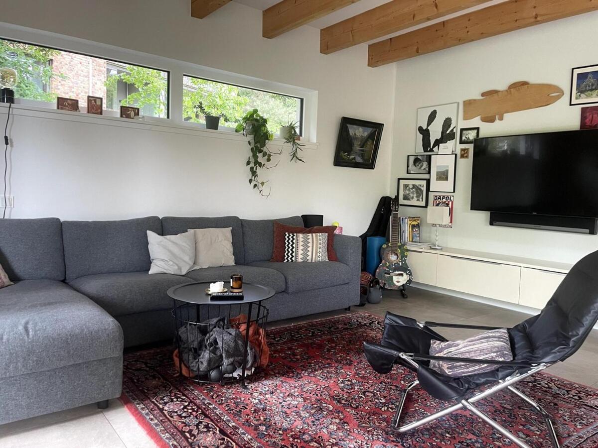 Modernes Holzhaus Im Skandinavischen Stil Mit Sauna, Garten Und 2 Katzen Norderstedt Exteriér fotografie